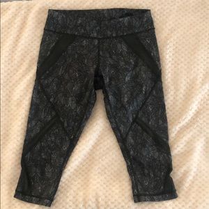Mesh cropped leggings